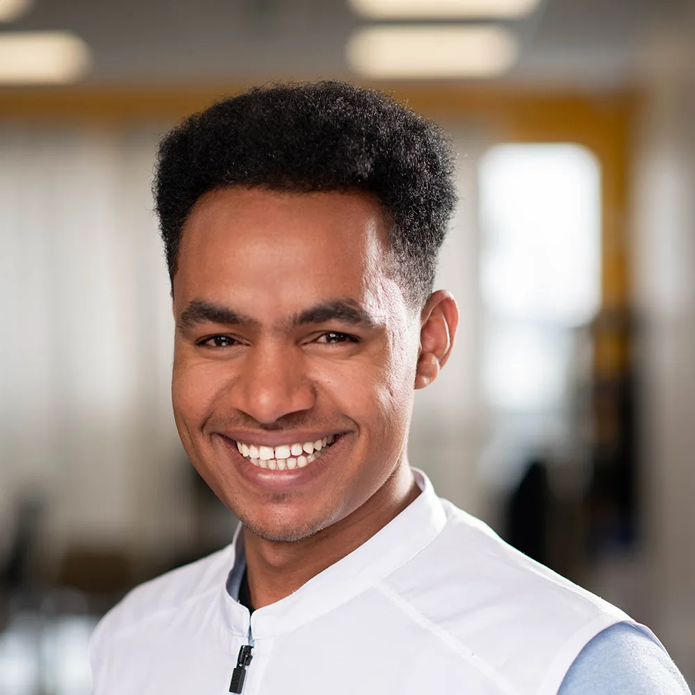 Headshot with Yafeit Meda Headshot with Yafeit Meda